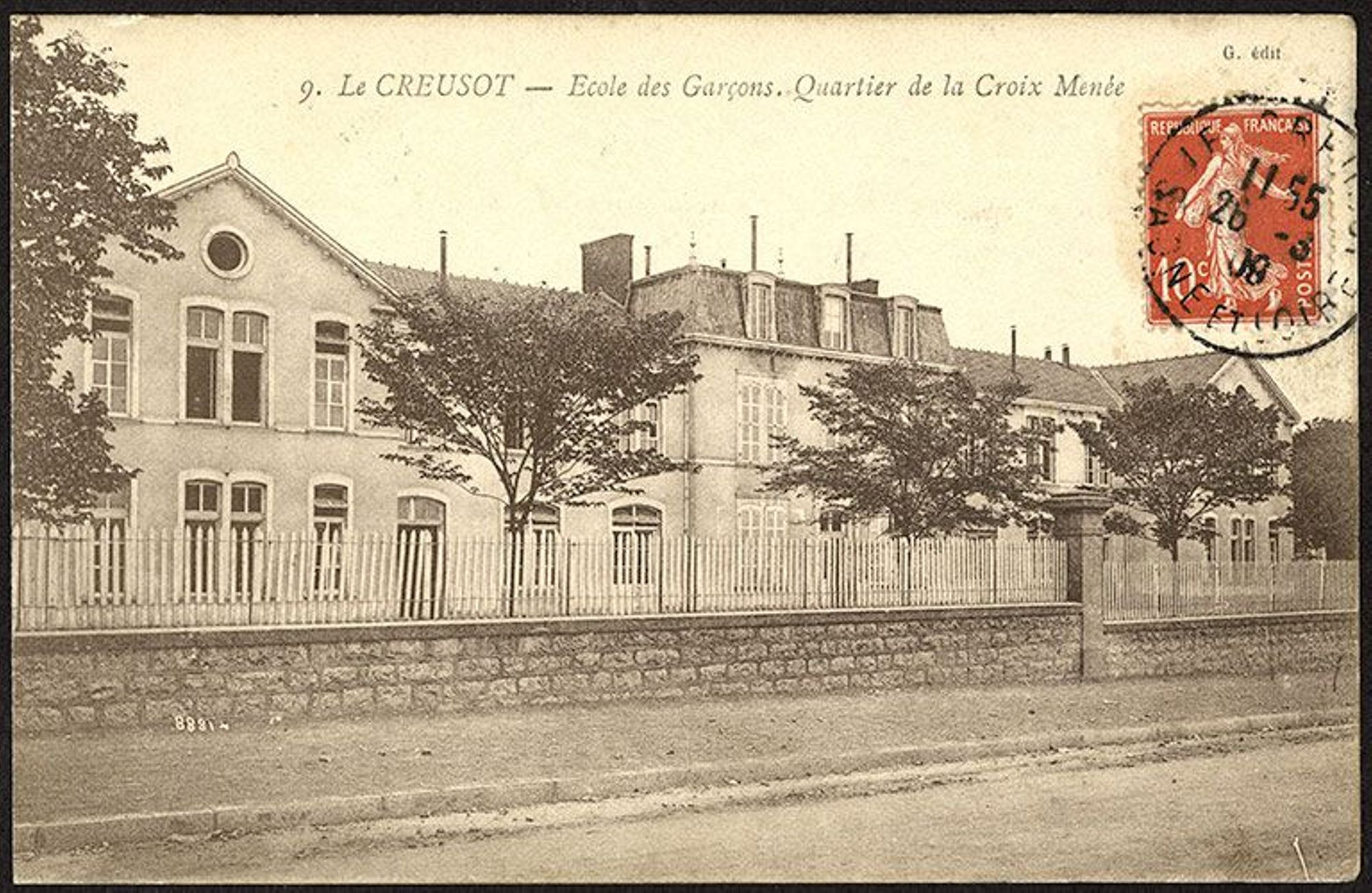 Ecole de garçons de la Croix-Menée (60 lits pour malades). Collection privée.